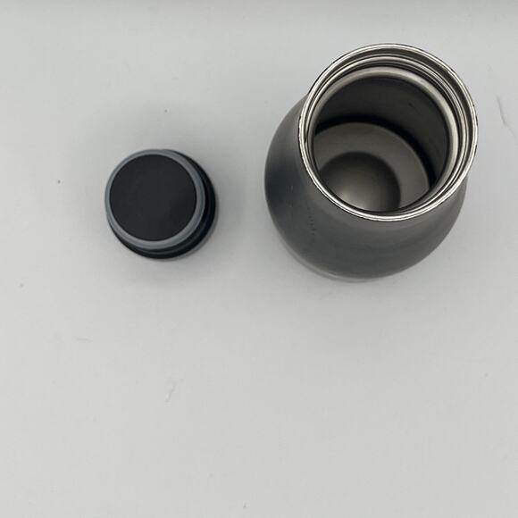 Lululemon Black Chicago Stay Hot Keep Cold Tumbler Bottle 19 oz Experiential st - Picture 6 of 7